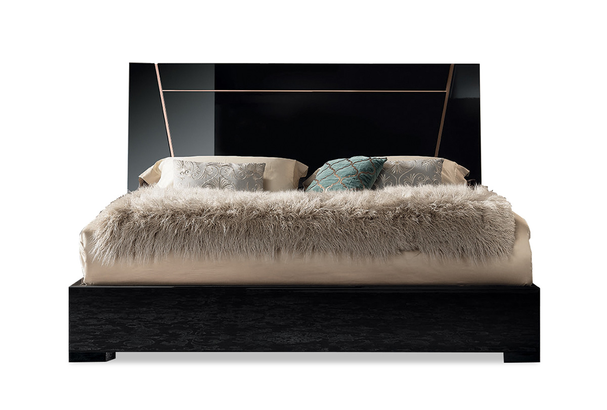 Montnoir by simplysofas.in